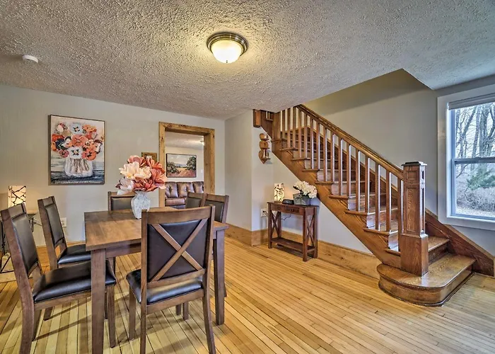 Scotrun Home Centrally Located To Area Resorts